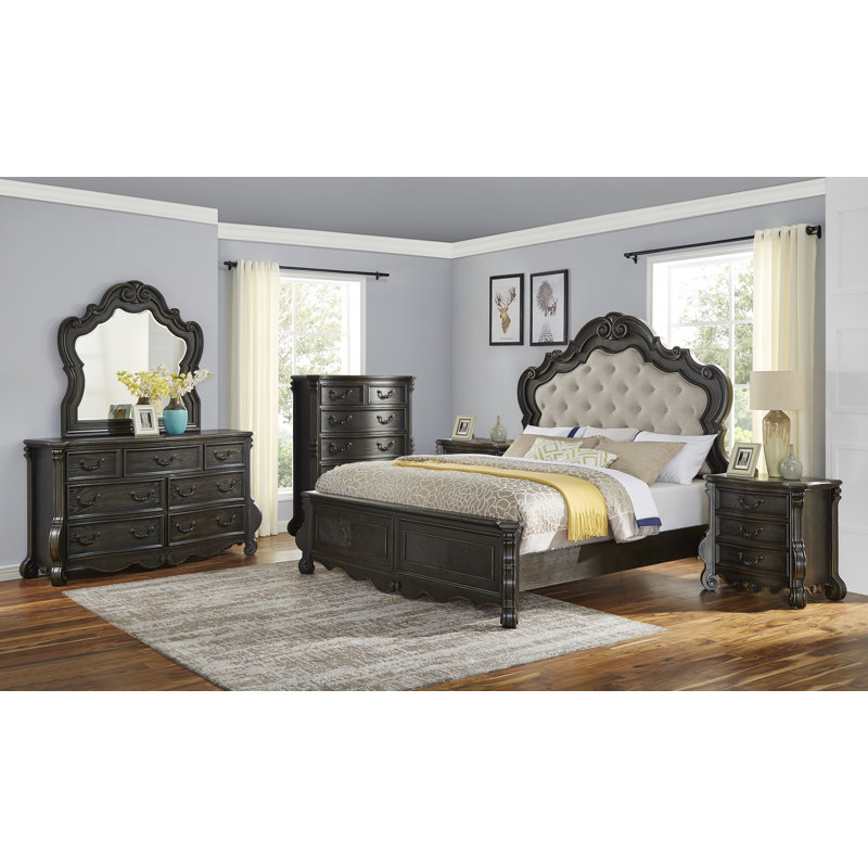 Aniah Upholstered Standard Bed Lark Manor Size Queen